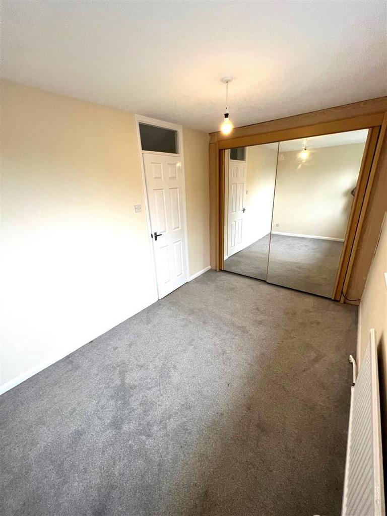 Elizabeth Close, Ivybridge 3 bed house £1,000 pcm (£231 pw)