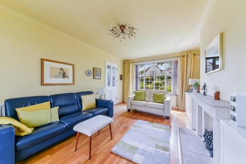 12 Burgh Wood, Banstead, SM7 1EP