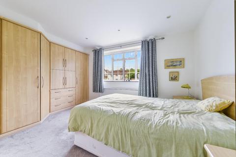 12 Burgh Wood, Banstead, SM7 1EP