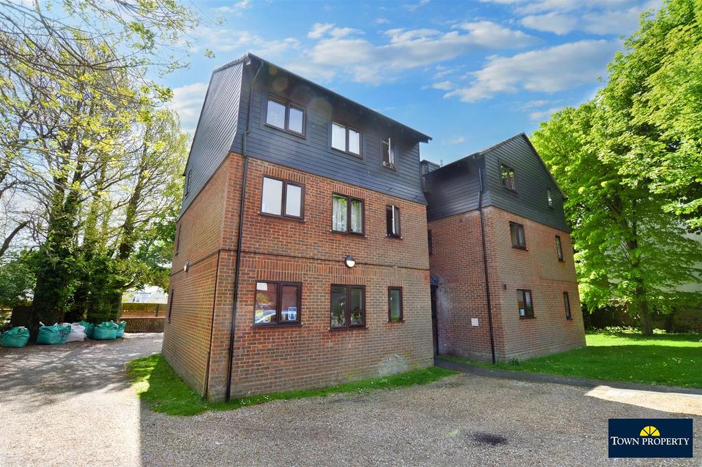Mill Road, Eastbourne 1 bed flat £154,950