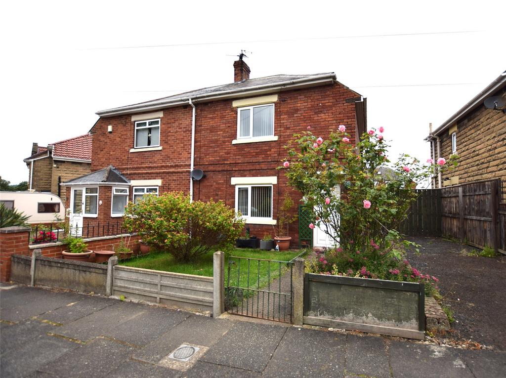 Chepstow Gardens, Gateshead, NE8 2 bed semidetached house £105,000