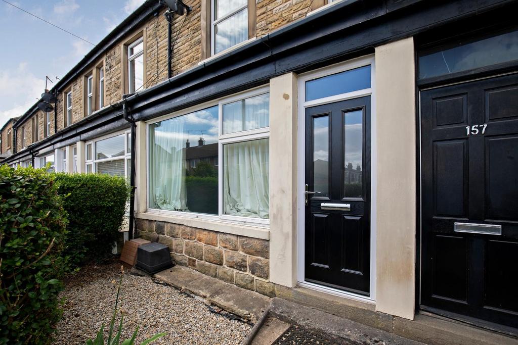 King Edwards Drive, Harrogate, HG1 4BH 3 bed house for sale £250,000