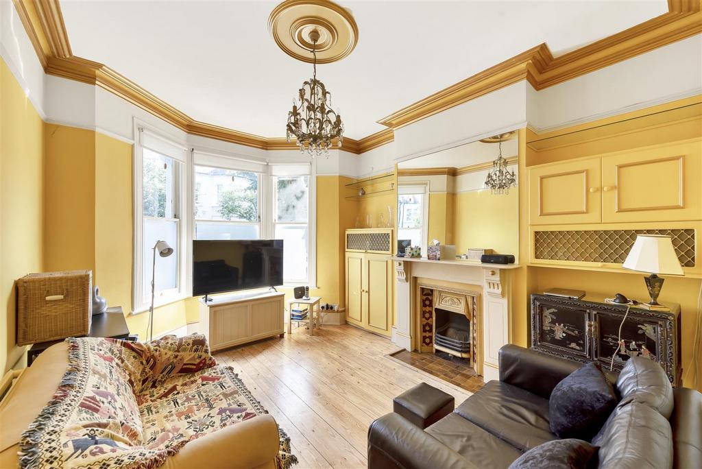 Hartland Road, London, NW6 2 bed flat for sale £625,000