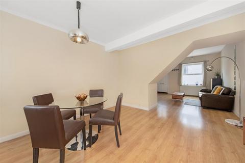 12 Acacia Road, Beckenham, BR3 4HU