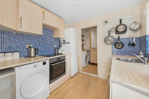 12 Acacia Road, Beckenham, BR3 4HU