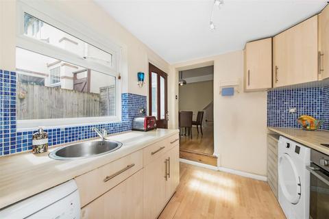 12 Acacia Road, Beckenham, BR3 4HU
