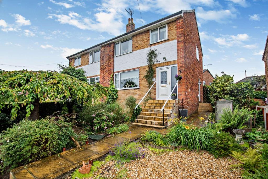 Wainfleet Road, Harrogate, HG1 3ED 3 bed semidetached house for sale