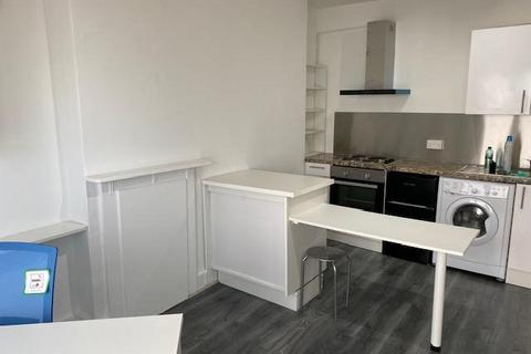 2 bedroom flat to rent, 43a Kings Road, Brighton