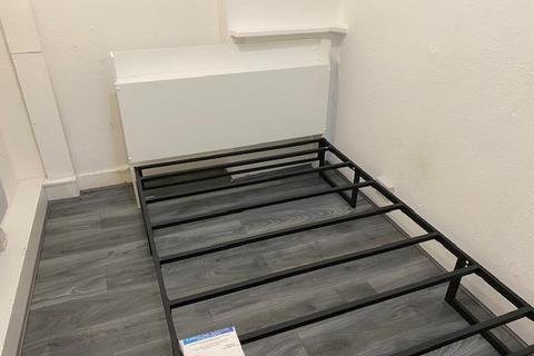 2 bedroom flat to rent, 43a Kings Road, Brighton