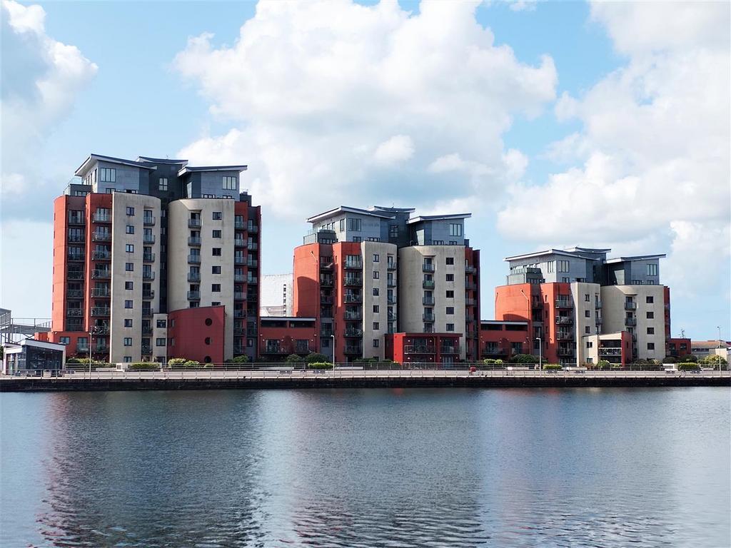South Quay, Marina, Kings Road, Swansea 2 bed apartment for sale £179,950