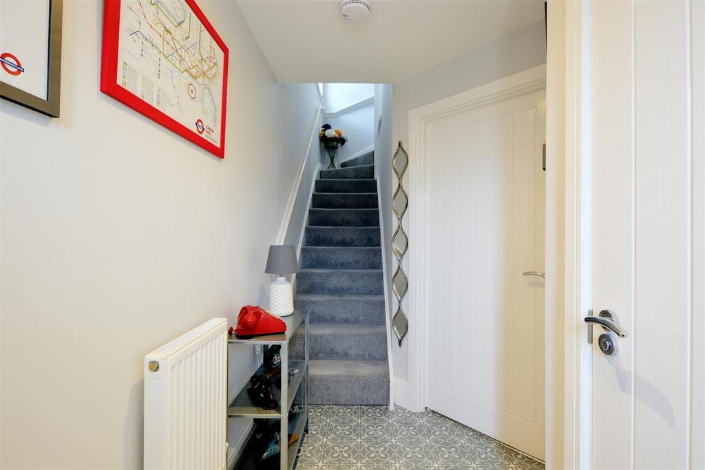 Hallway 1.jpeg