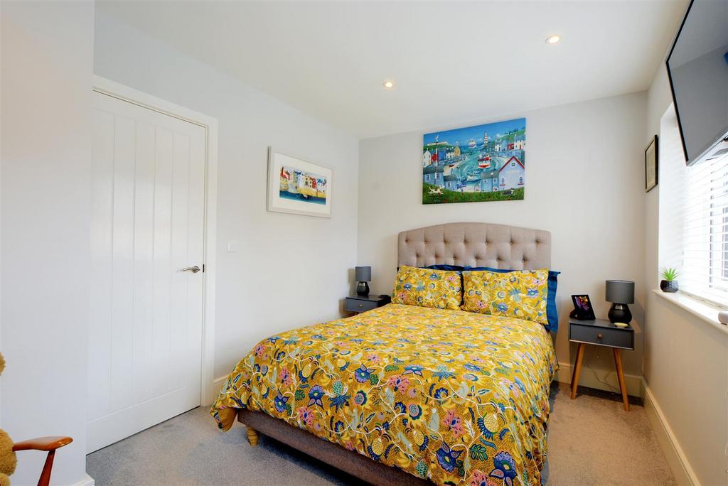 Bedroom 1 1.jpeg