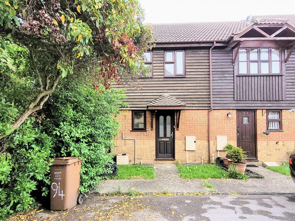 Kitchener Road, Strood, Rochester 2 bed end of terrace house £1,050