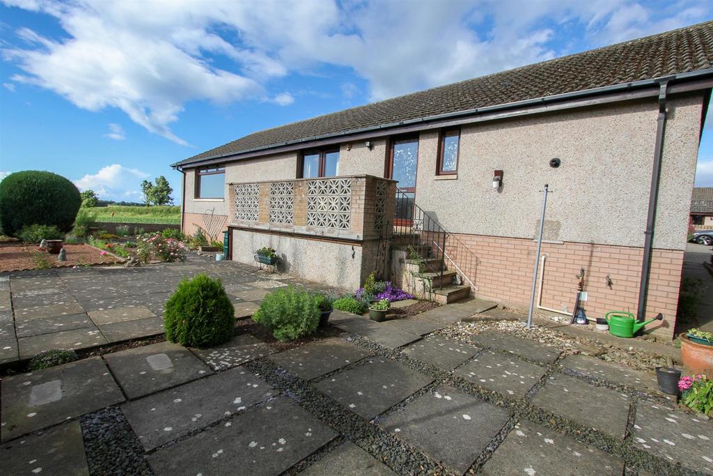 Braeview, 3 Carter's Way, Chirnside, Duns 3 bed detached bungalow for