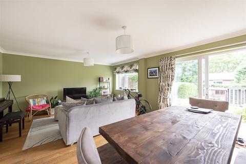3 Barrons Row, Harpenden, AL5 1SD