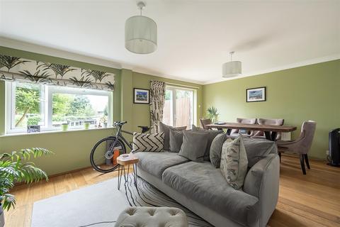 3 Barrons Row, Harpenden, AL5 1SD