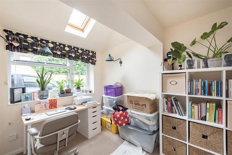 3 Barrons Row, Harpenden, AL5 1SD