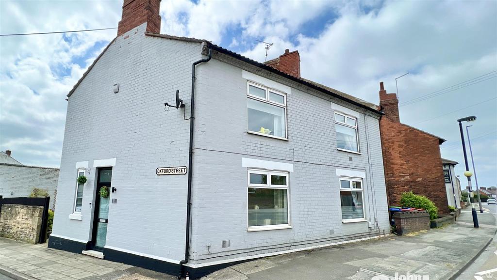 Huthwaite Road, SuttonInAshfield 3 bed semidetached house for sale £155,000