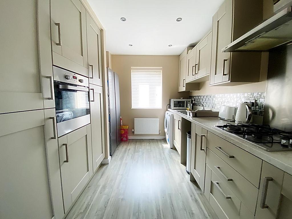 Langley Place, Walkerdene 3 bed semidetached house for sale £179,950