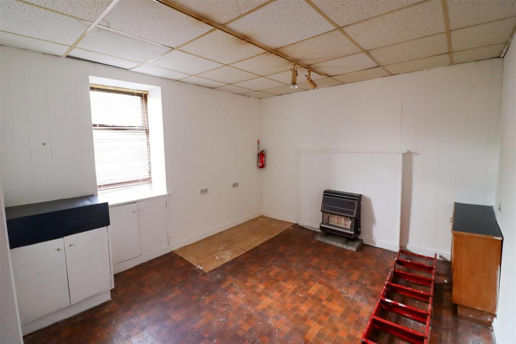 O'Connell Street, Hawick Property £325 pcm (£75 pw)