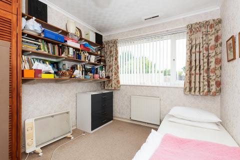 24 Chartwell Close, London, SE9 3UQ
