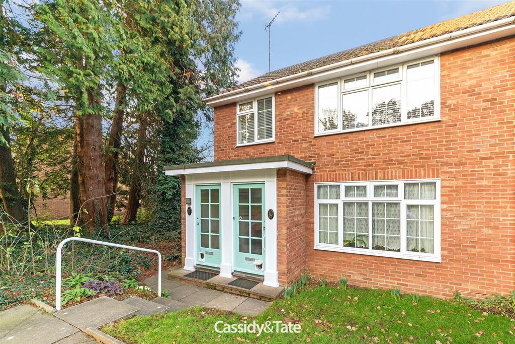 Westminster Court, St Albans 1 bed £1,200 pcm (£277 pw)