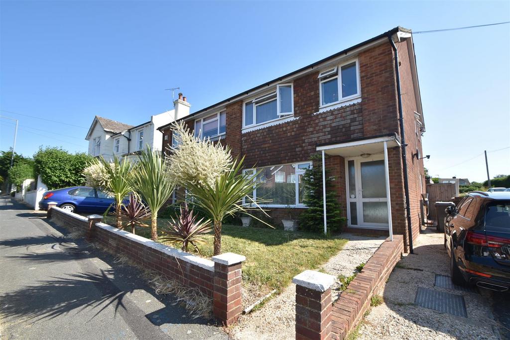 Saxon Road, Hastings 3 bed semidetached house to rent £1,300 pcm (£