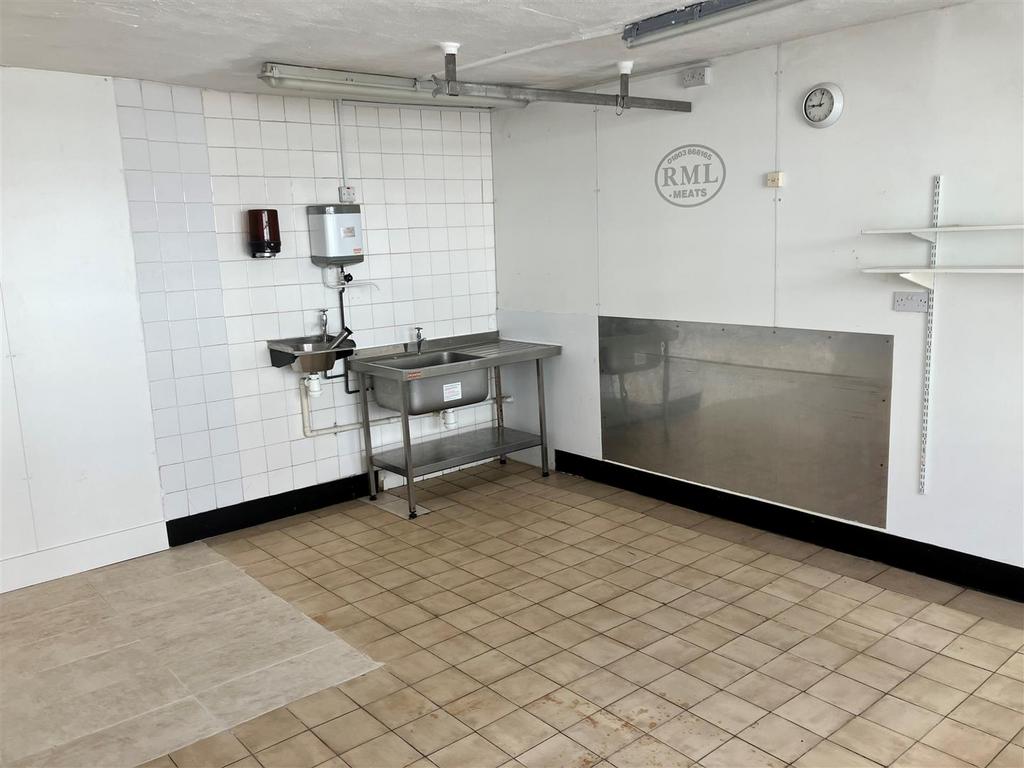 4 Bridgetown, Totnes, Devon, TQ9 5AB Property to rent £417 pcm (£96 pw)