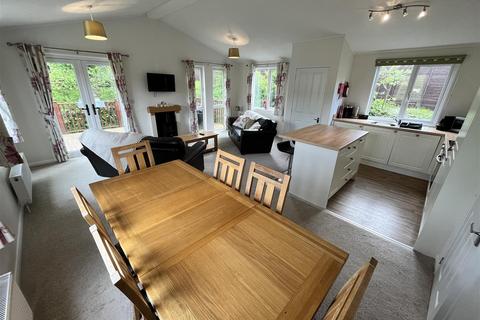 3 bedroom chalet for sale, Willow Bay Country Park, Whitstone, Cornwall
