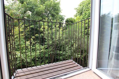 11 Couper Meadows, Exeter, EX2 7TF