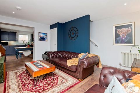 9 Cuillin Terrace, Inchture, Perth, PH14 9RZ
