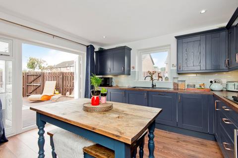 9 Cuillin Terrace, Inchture, Perth, PH14 9RZ