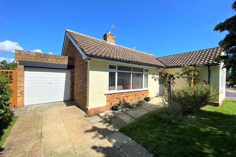 2 bedroom detached bungalow for sale, Cranston Close, Bexhill on Sea, TN39