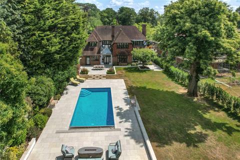 5 bedroom detached house for sale, Silverdale Avenue, Ashley Park, Walton-On-Thames, KT12