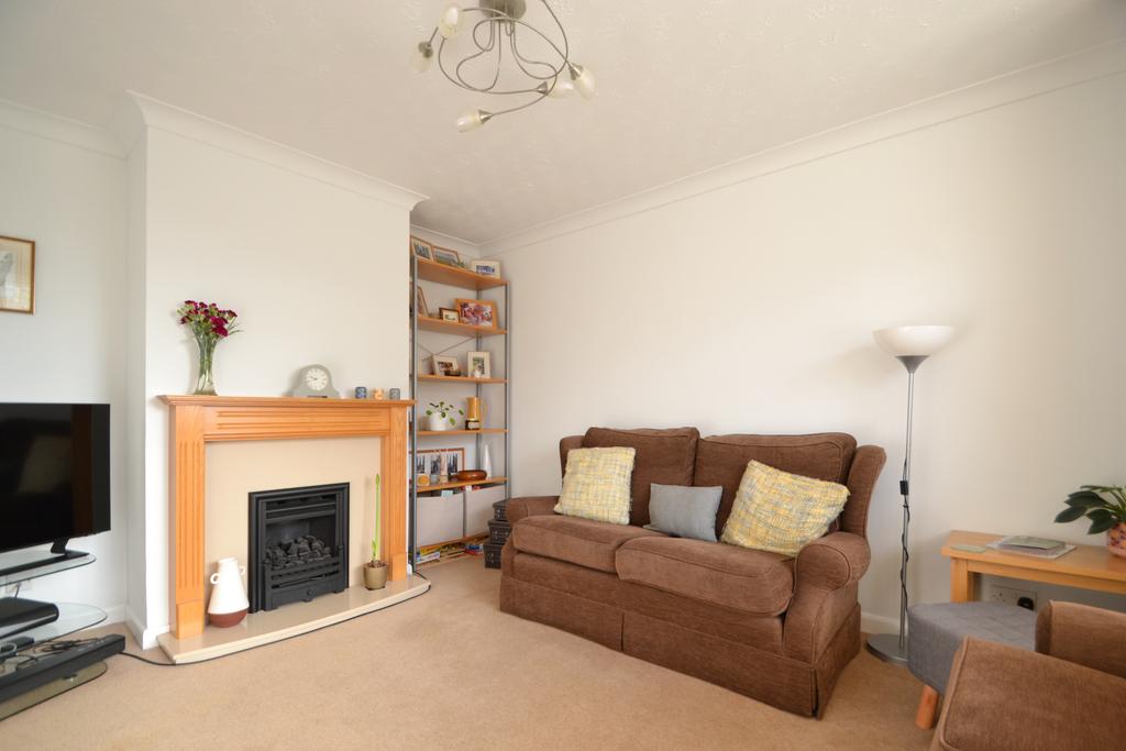 Road, Ipswich, IP4 3 bed semidetached house for sale £280,000