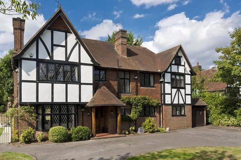 5 bedroom detached house for sale, Silverdale Avenue, Ashley Park, Walton-On-Thames, Surrey, KT12