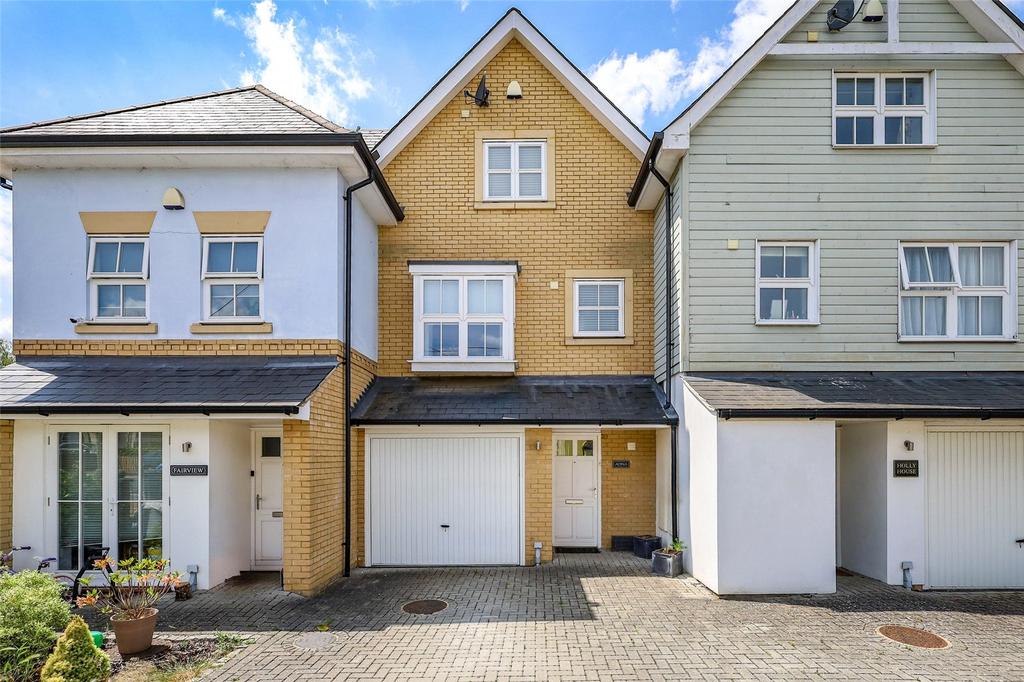 Hill Brow Road, Liss, Hampshire, GU33 4 bed terraced house for sale £