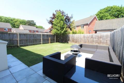3 bedroom semi-detached house to rent, Hares Close, Kesgrave, IP5