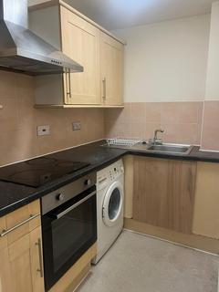 2 bedroom apartment to rent, Flat ,  Dunstable Road, Luton