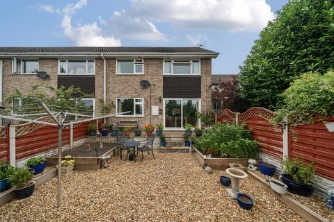 60 Greenfields, Kington, HR5 3AA