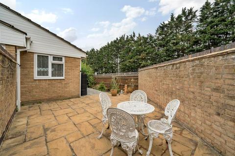 2 bedroom detached bungalow for sale, High Wycombe,  Buckinghamshire,  HP12