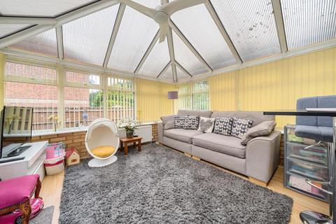 2 bedroom detached bungalow for sale, High Wycombe,  Buckinghamshire,  HP12