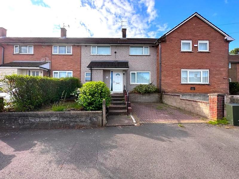 Avenue, Llanrumney, Cardiff. CF3 3 bed terraced house for