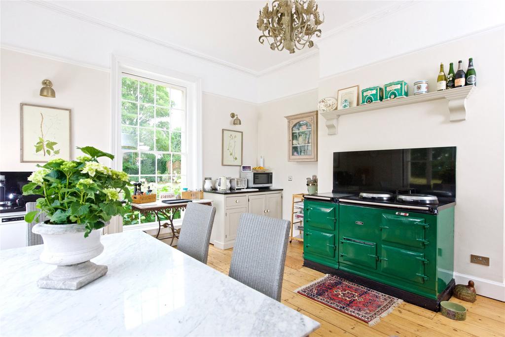 Kitchen/Breakfast
