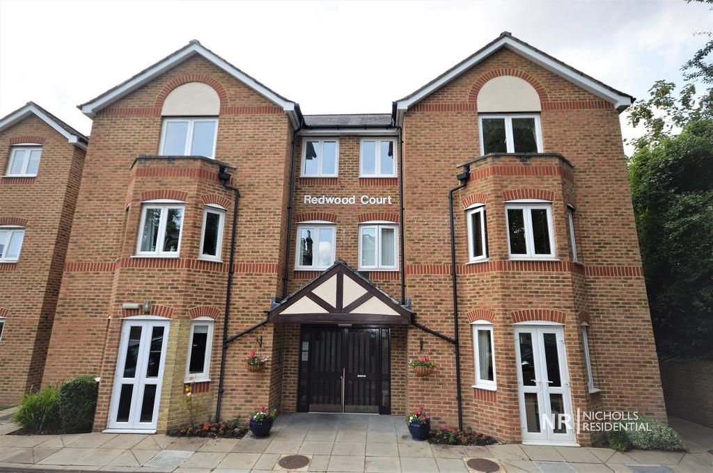 Epsom Road, Epsom, Surrey. KT17 1 bed flat for sale £109,950
