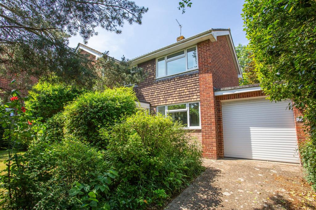 Stephenson Road, Canterbury, CT2 4 bed detached house for sale £650,000