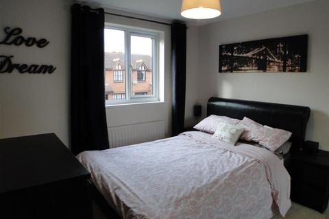 8 Aintree Close, Bletchley, Milton Keynes, MK3 5LP