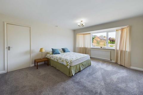 9 Cangels Close, Hemel Hempstead, HP1 1NJ
