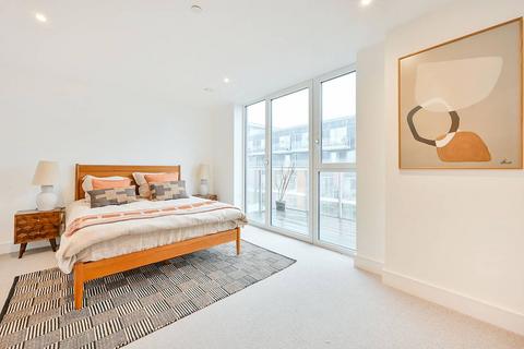 2 bedroom flat for sale, Talisker House, London W3