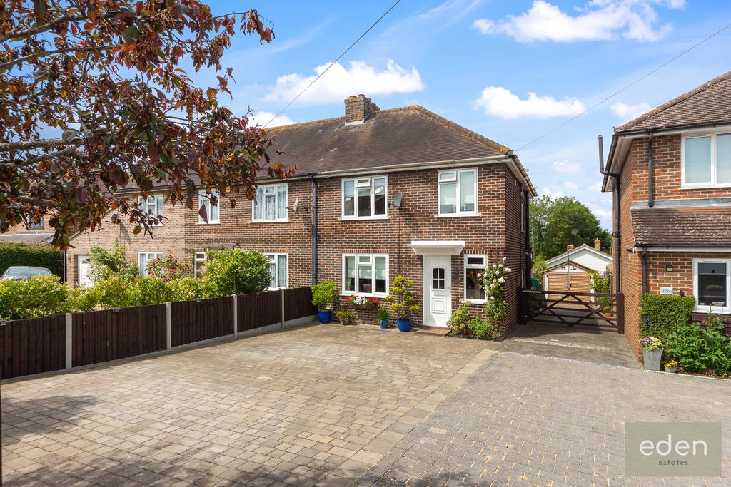 Lunsford Lane, Larkfield, ME20 3 bed semidetached house for sale £